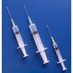 Seringues 3 pièces montées avec Aiguille Terumo 3 ML