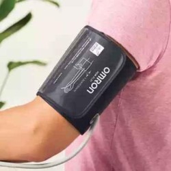 Tensiomètre électronique connecté - OMRON M7 IT